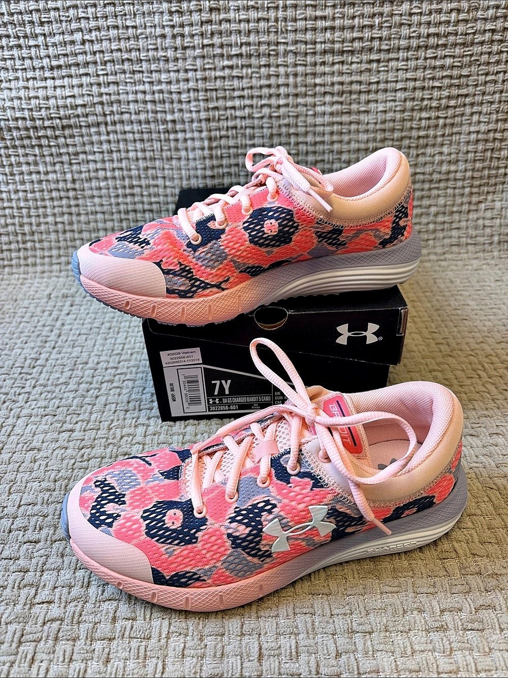 Under Armour Micro G Pursuit Floral Athletic Shoes Pink & Blue US 7Y Like New
